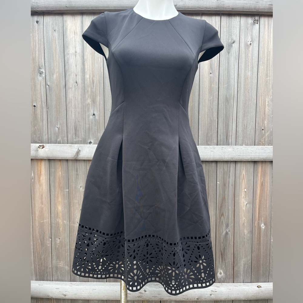 Vince Camuto Black Cap Sleeve Cocktail Dress with Laser Cut Out Hem